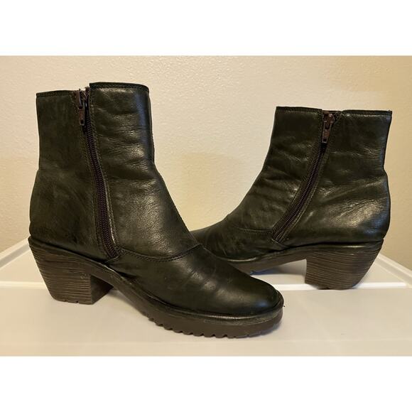 Fly London Boots Womens EU 38 US 7.5-8 Green Leather Platform Lug Sole Booties - Picture 9 of 12
